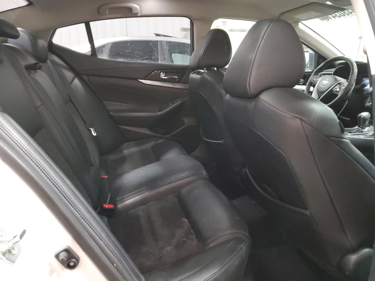 2017 Nissan Maxima - Image 10