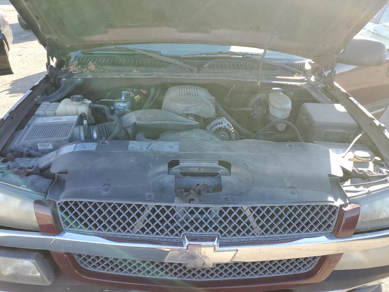 2003 Chevrolet Silverado - Image 13