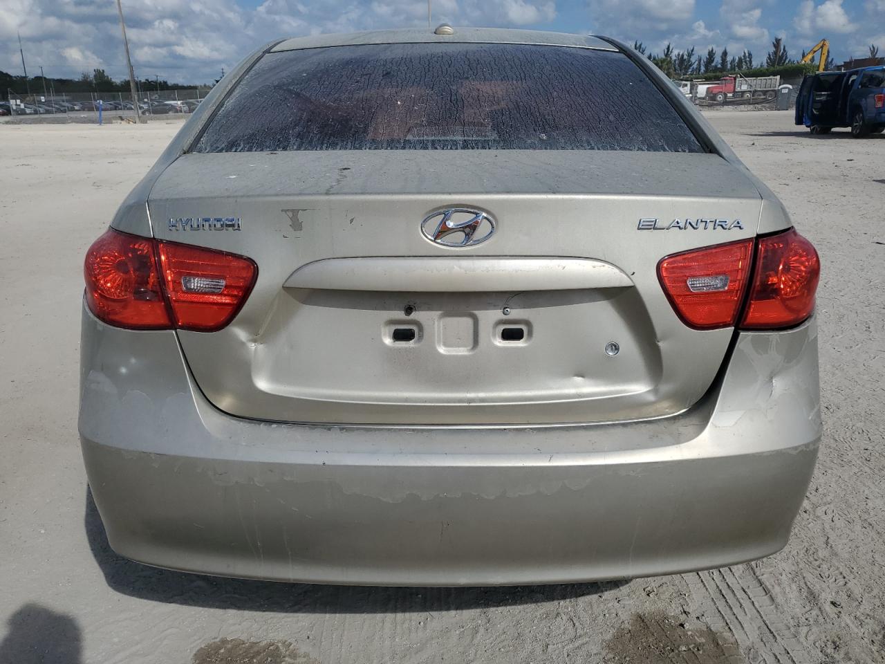 2008 Hyundai Elantra - Image 6