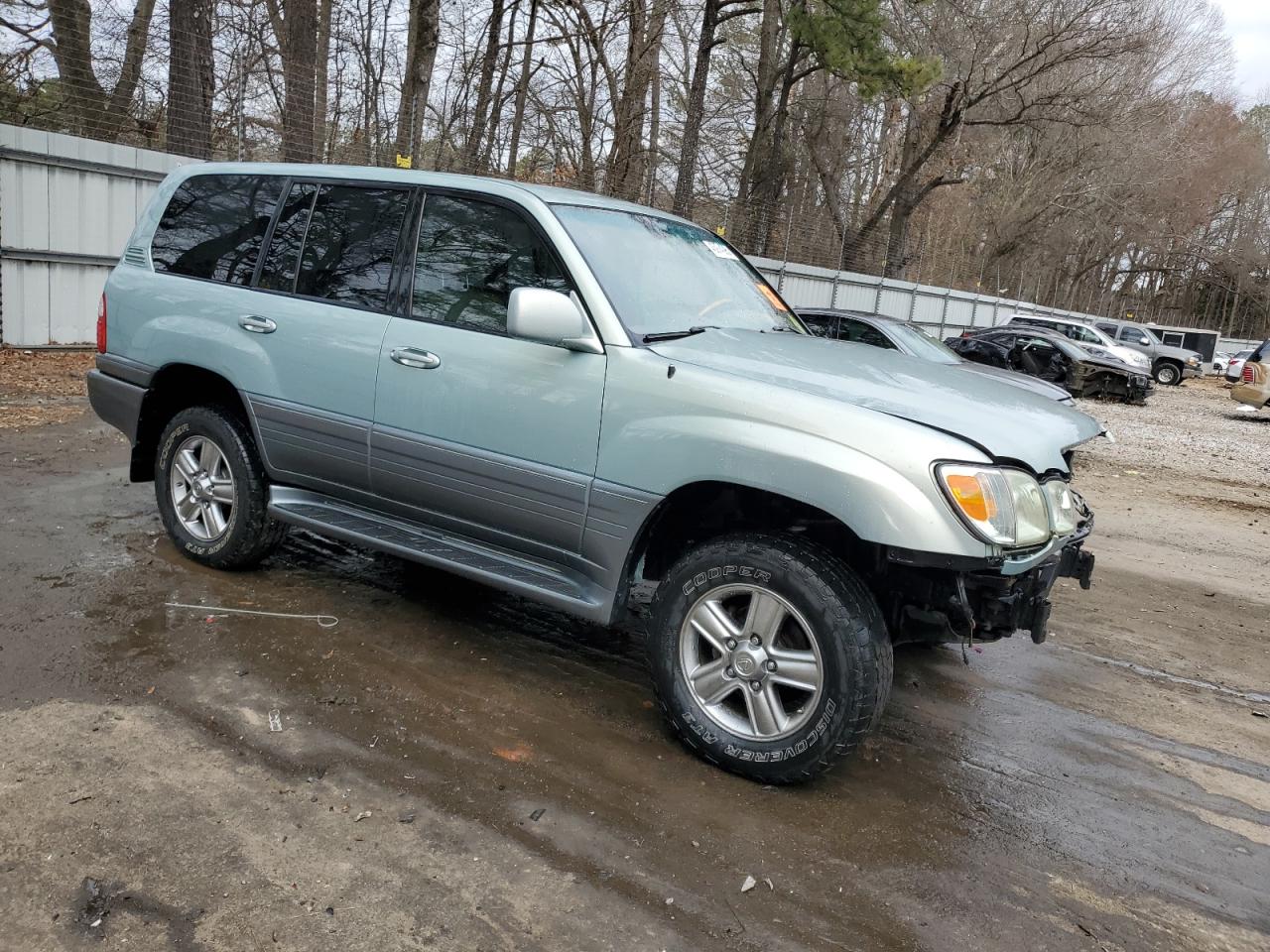 2004 Lexus LX - Image 4