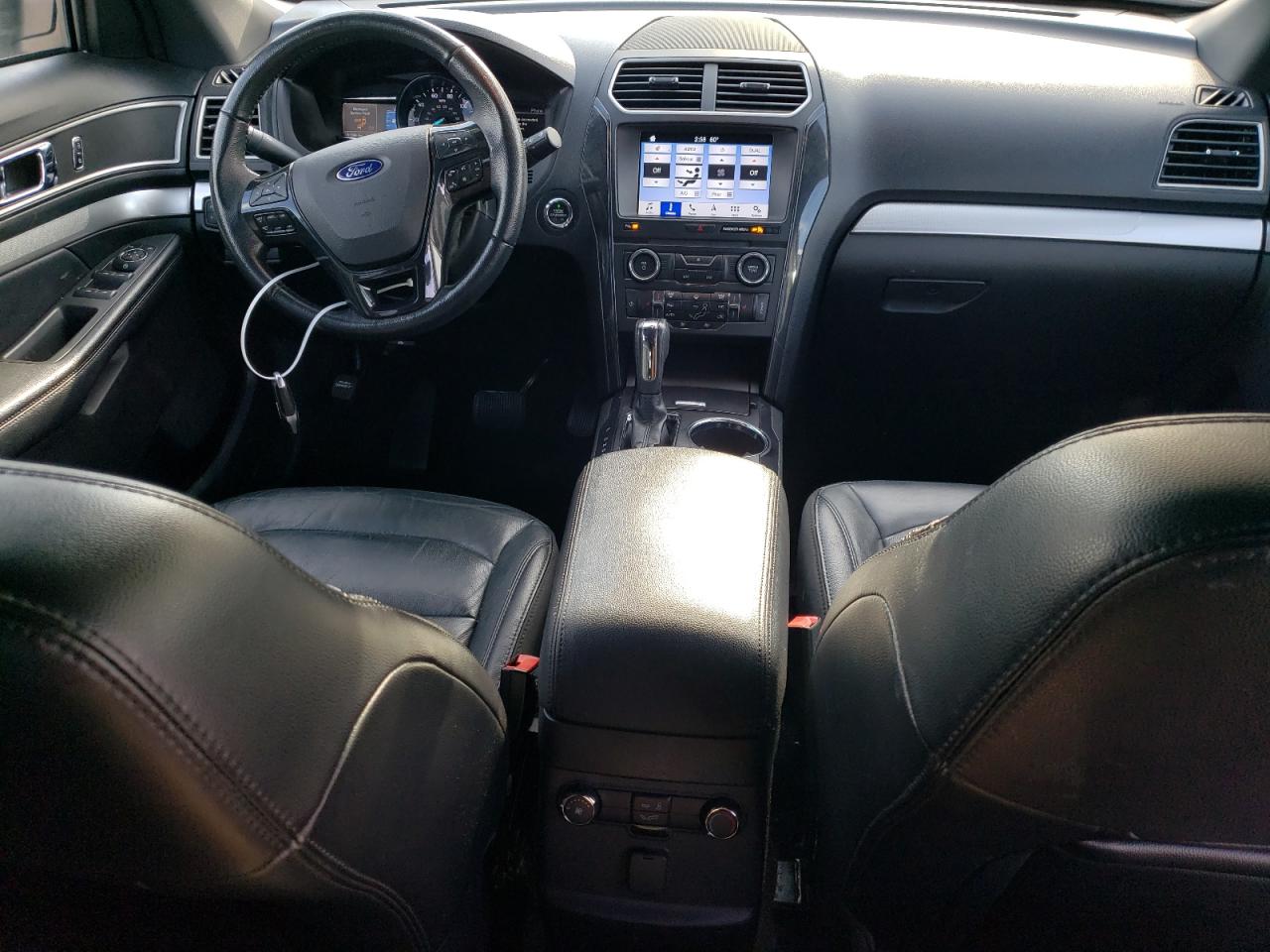 2017 Ford Explorer - Image 8