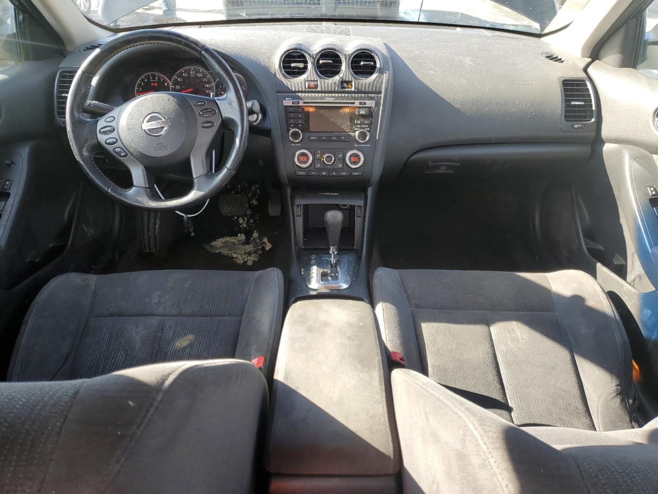 2010 Nissan Altima - Image 8