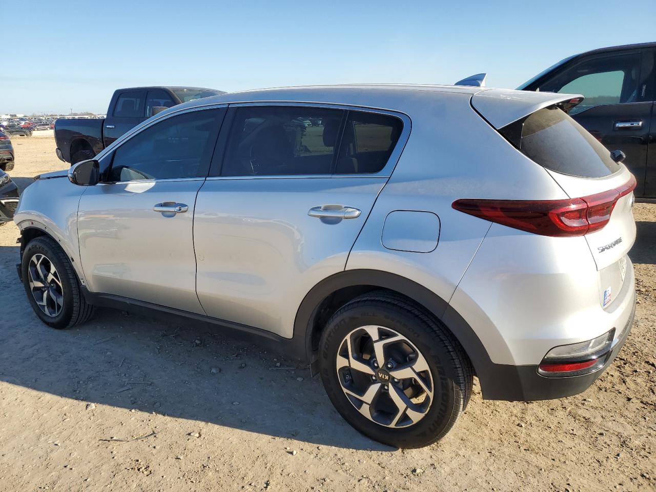 2020 Kia Sportage - Image 2