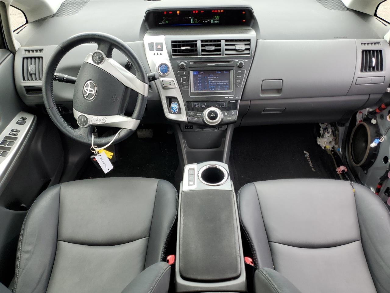 2014 Toyota Prius - Image 8