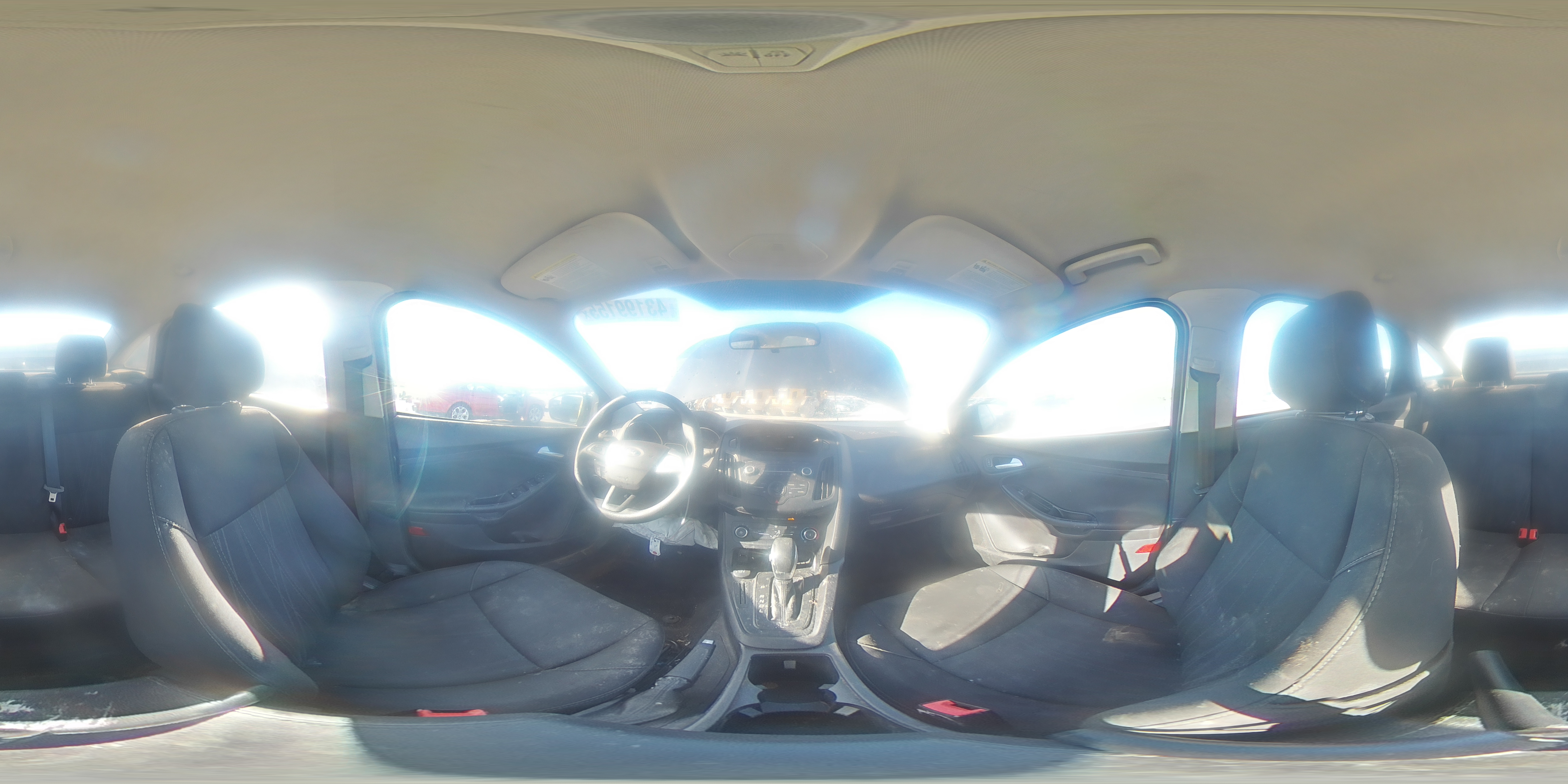2018 Ford Focus - Image 15