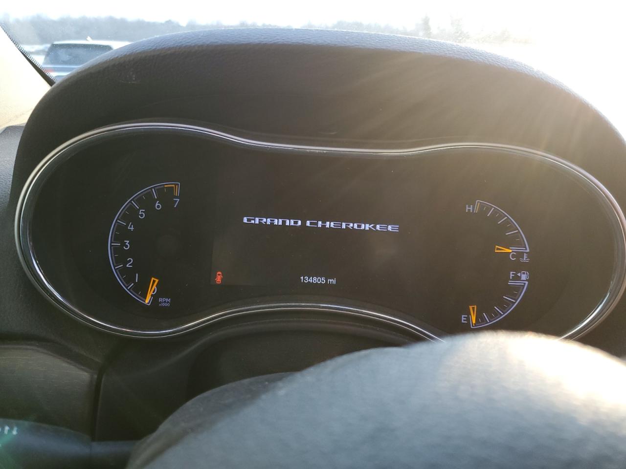 2017 Jeep Grand Cherokee - Image 9