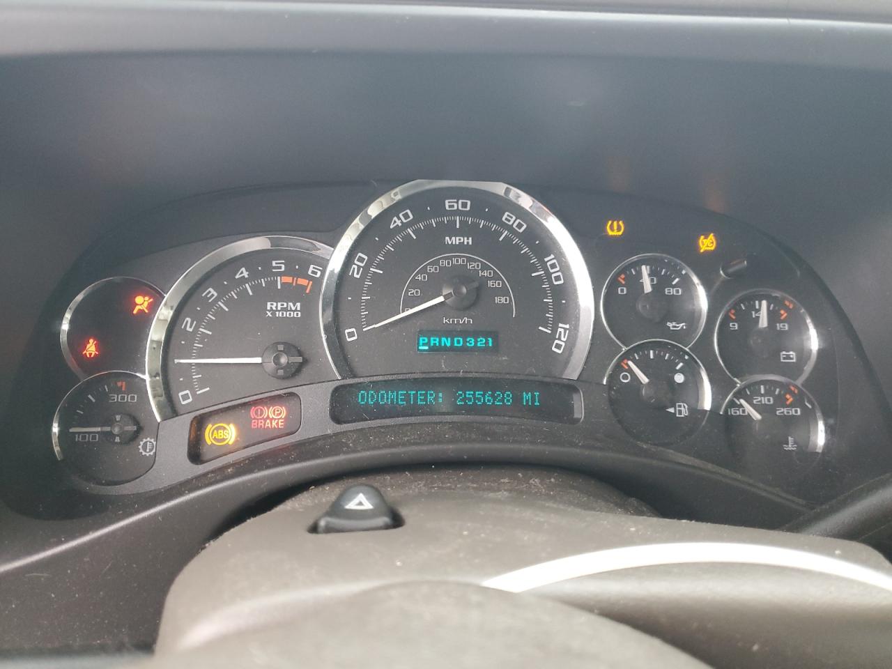 2005 Cadillac Escalade - Image 9