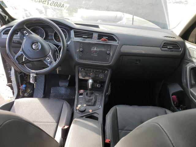  VOLKSWAGEN TIGUAN 2021 Чорний