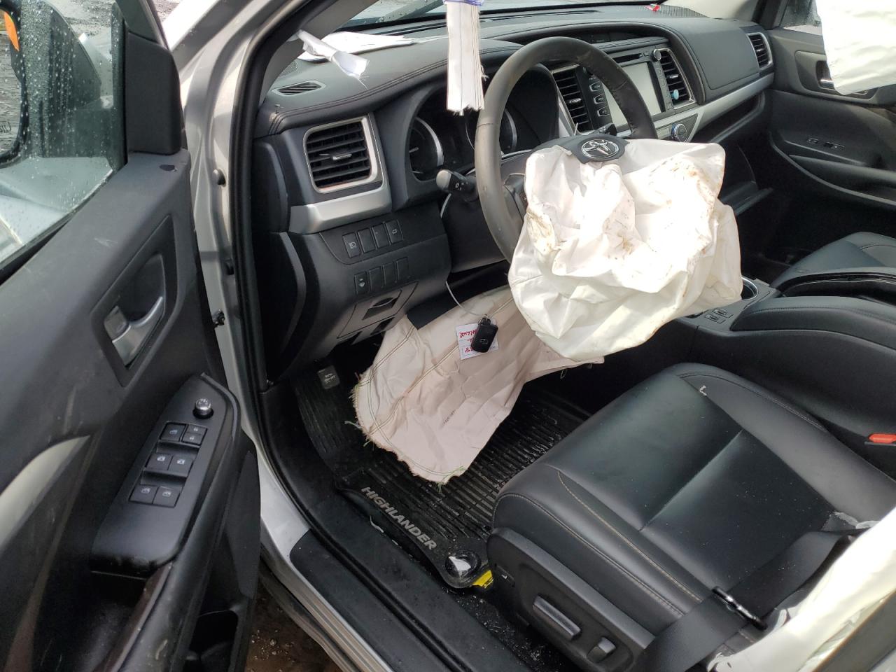 2019 Toyota Highlander - Image 8
