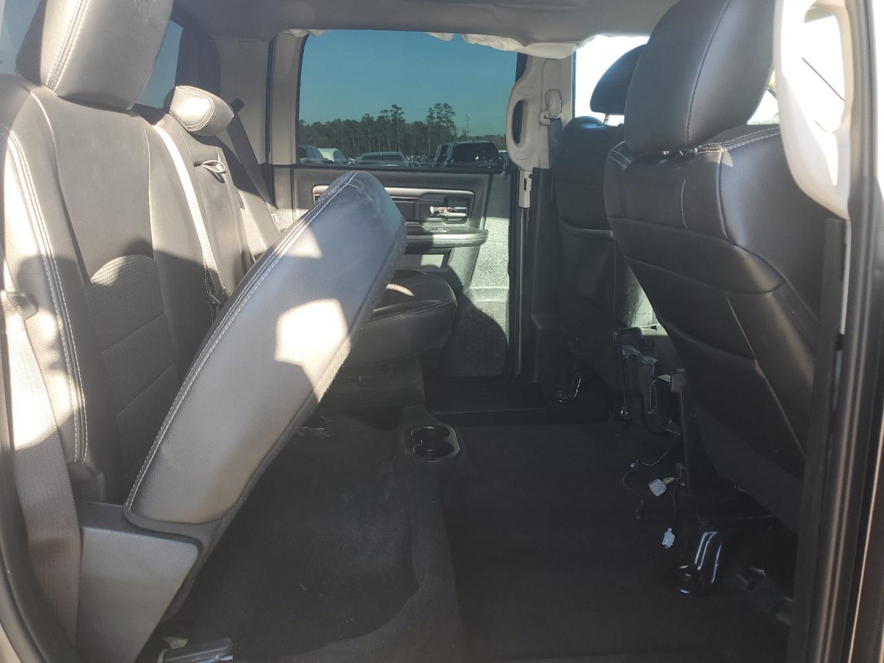 2018 RAM 1500 - Image 10