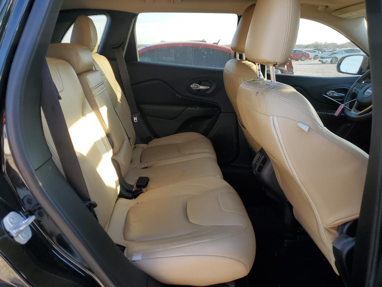 2016 Jeep Grand Cherokee - Image 11