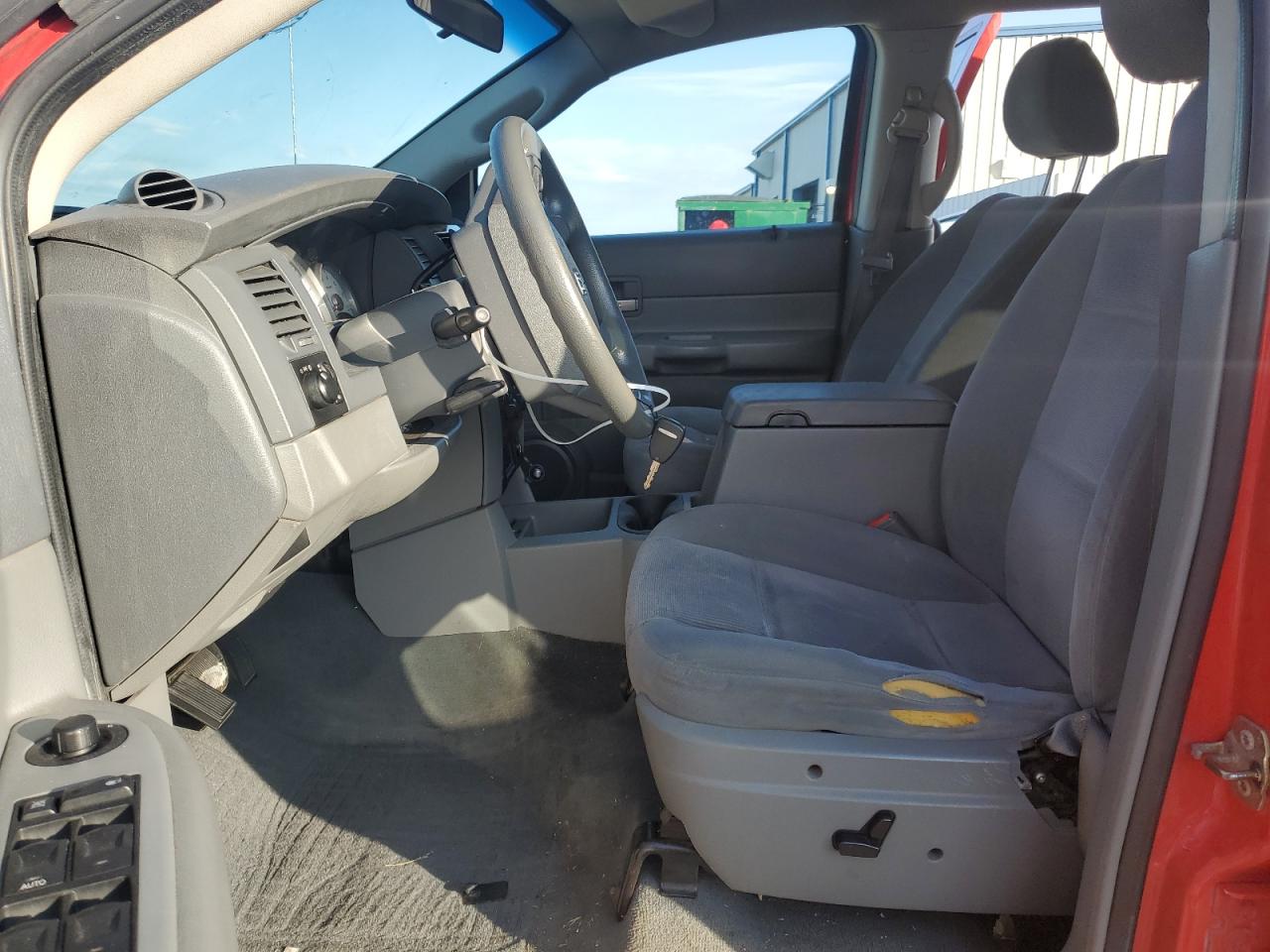 2004 Dodge Durango - Image 7