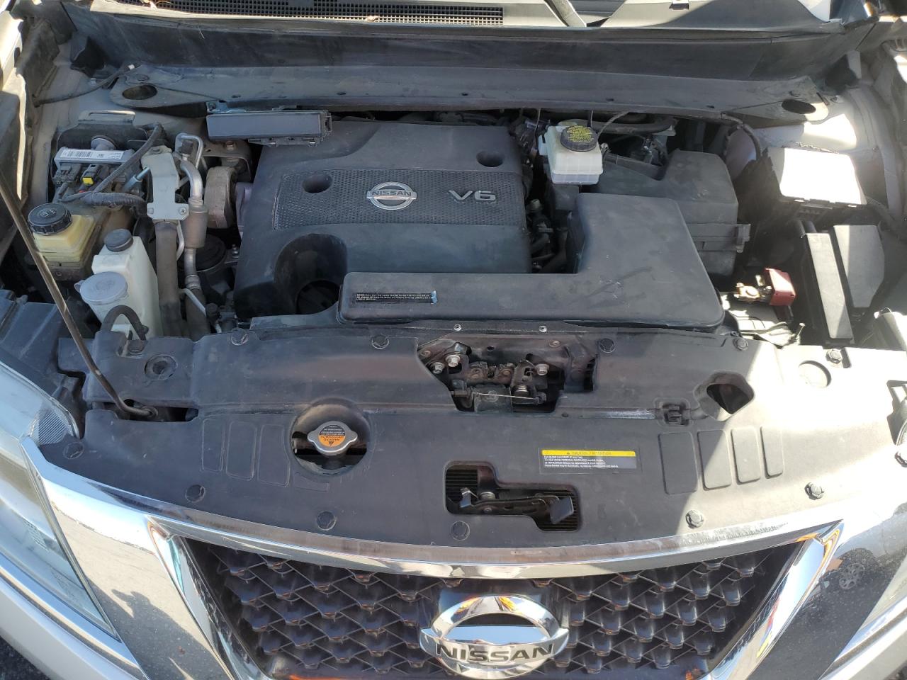 2016 Nissan Pathfinder - Image 12