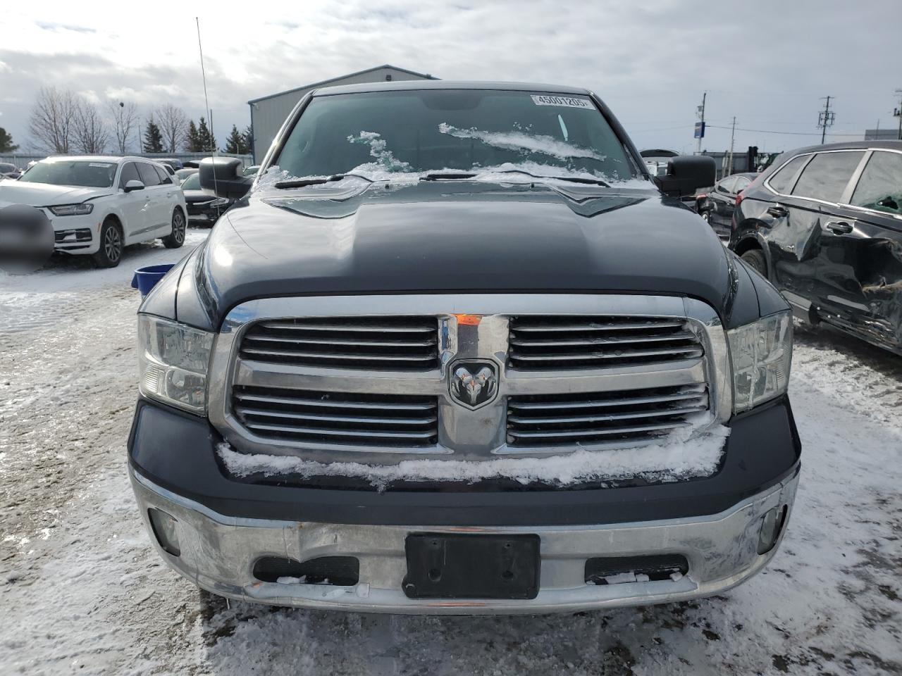 2016 RAM 1500 - Image 5