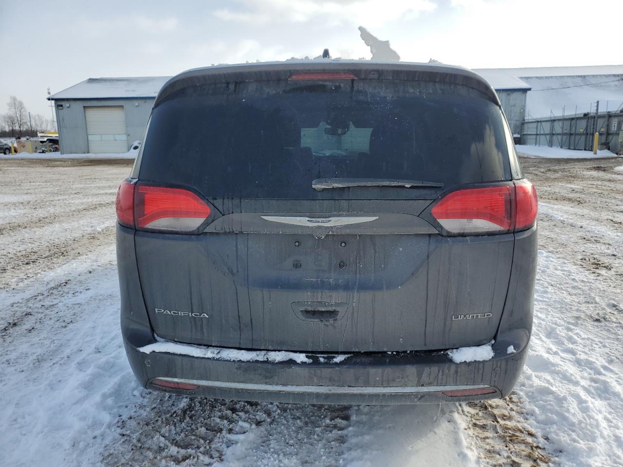 2019 Chrysler Pacifica - Image 6
