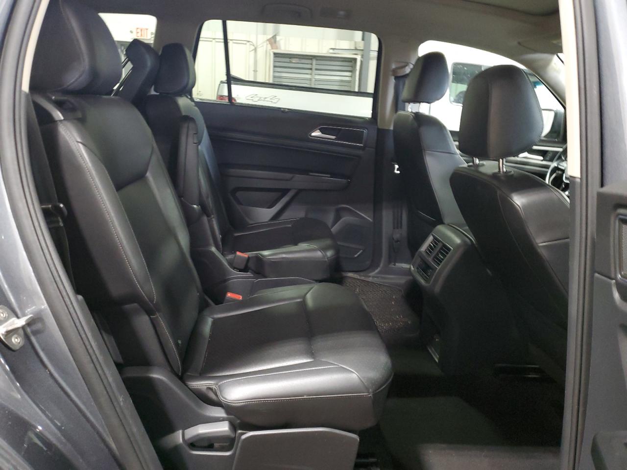 2019 Volkswagen Atlas - Image 11