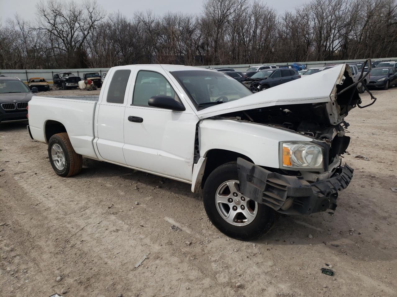 2006 Dodge Dakota - Image 4