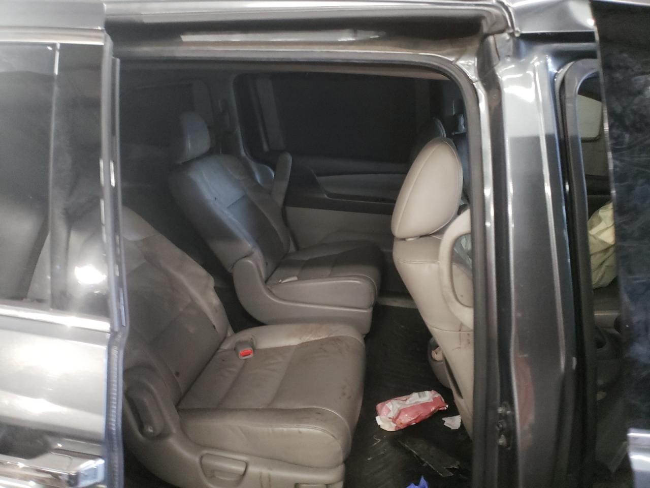 2011 Honda Odyssey - Image 11