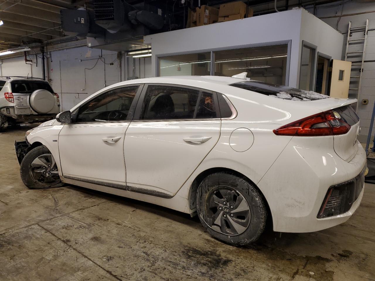 2017 Hyundai IONIQ - Image 2
