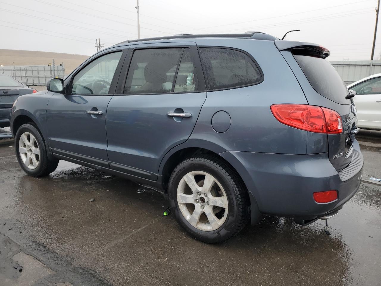 2009 Hyundai Santa Fe - Image 2
