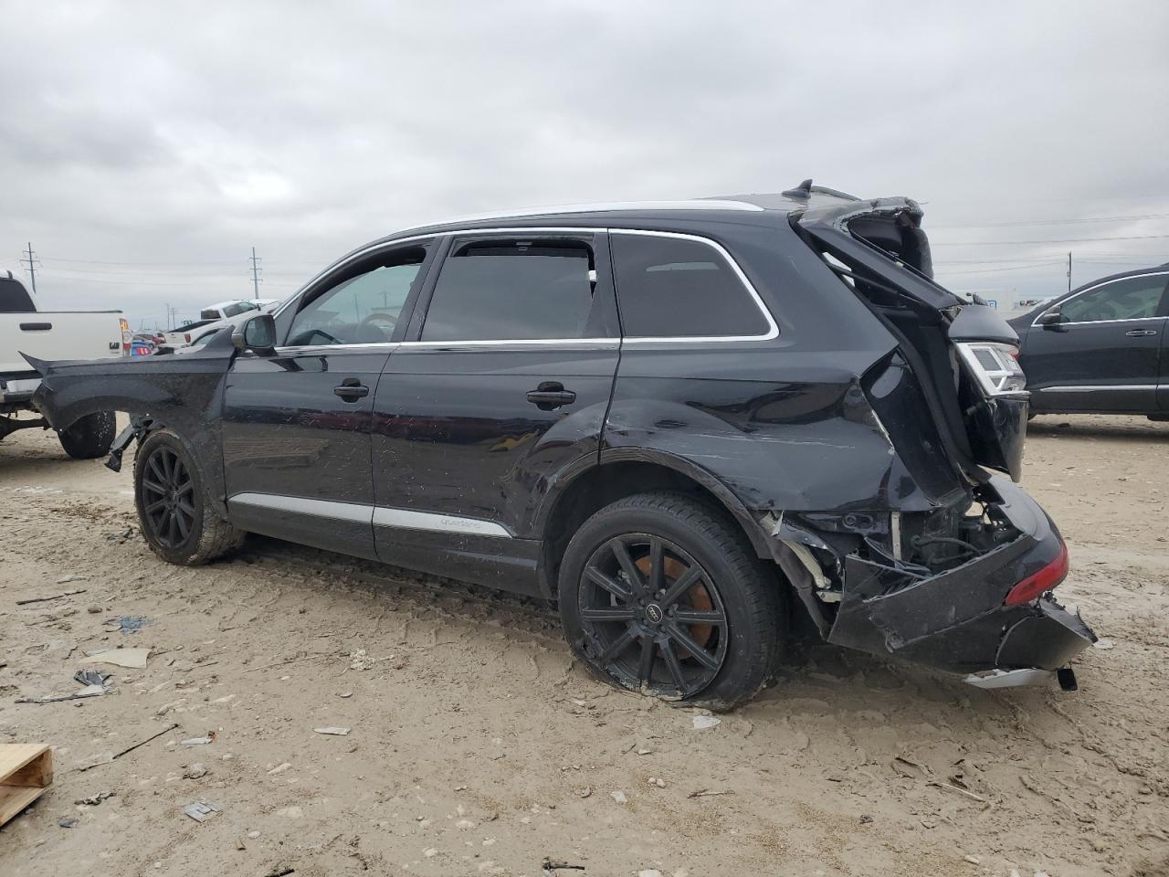 2018 Audi Q7 - Image 2