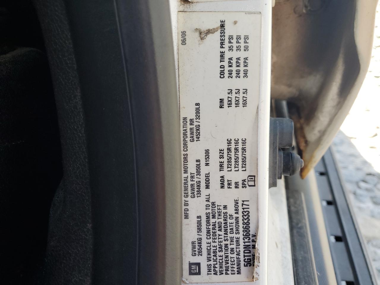 2006 Hummer H3 - Image 13