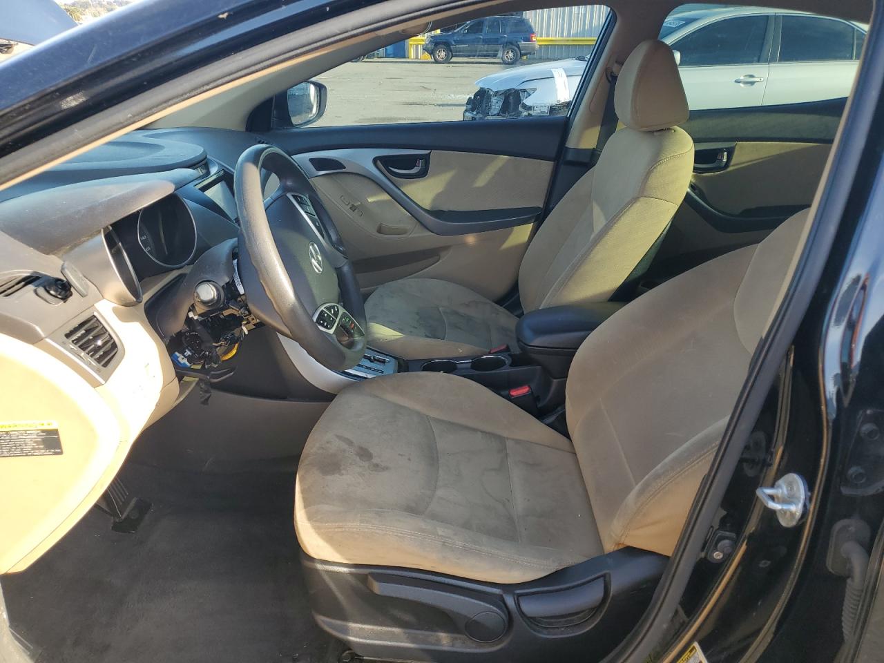 2012 Hyundai Elantra - Image 7