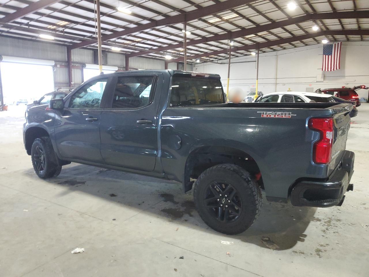 2021 Chevrolet Silverado - Image 2