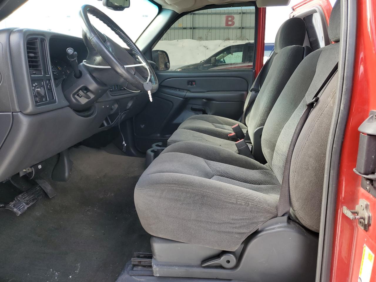 2007 Chevrolet Silverado - Image 7