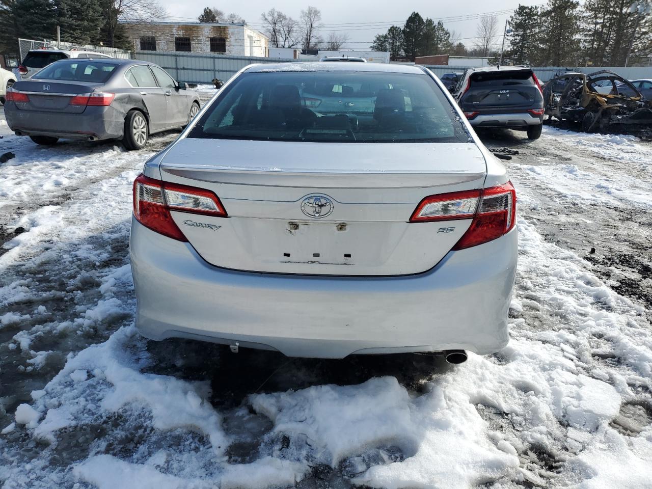 2014 Toyota Camry - Image 6