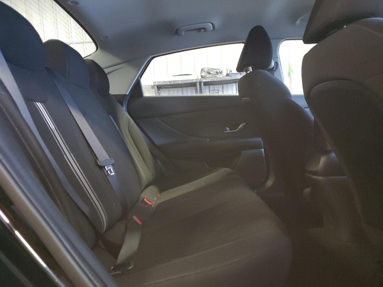 2021 Hyundai Elantra - Image 10