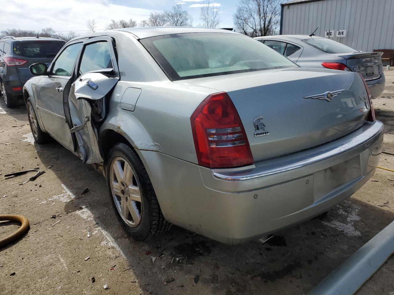 2006 Chrysler 300 - Image 2
