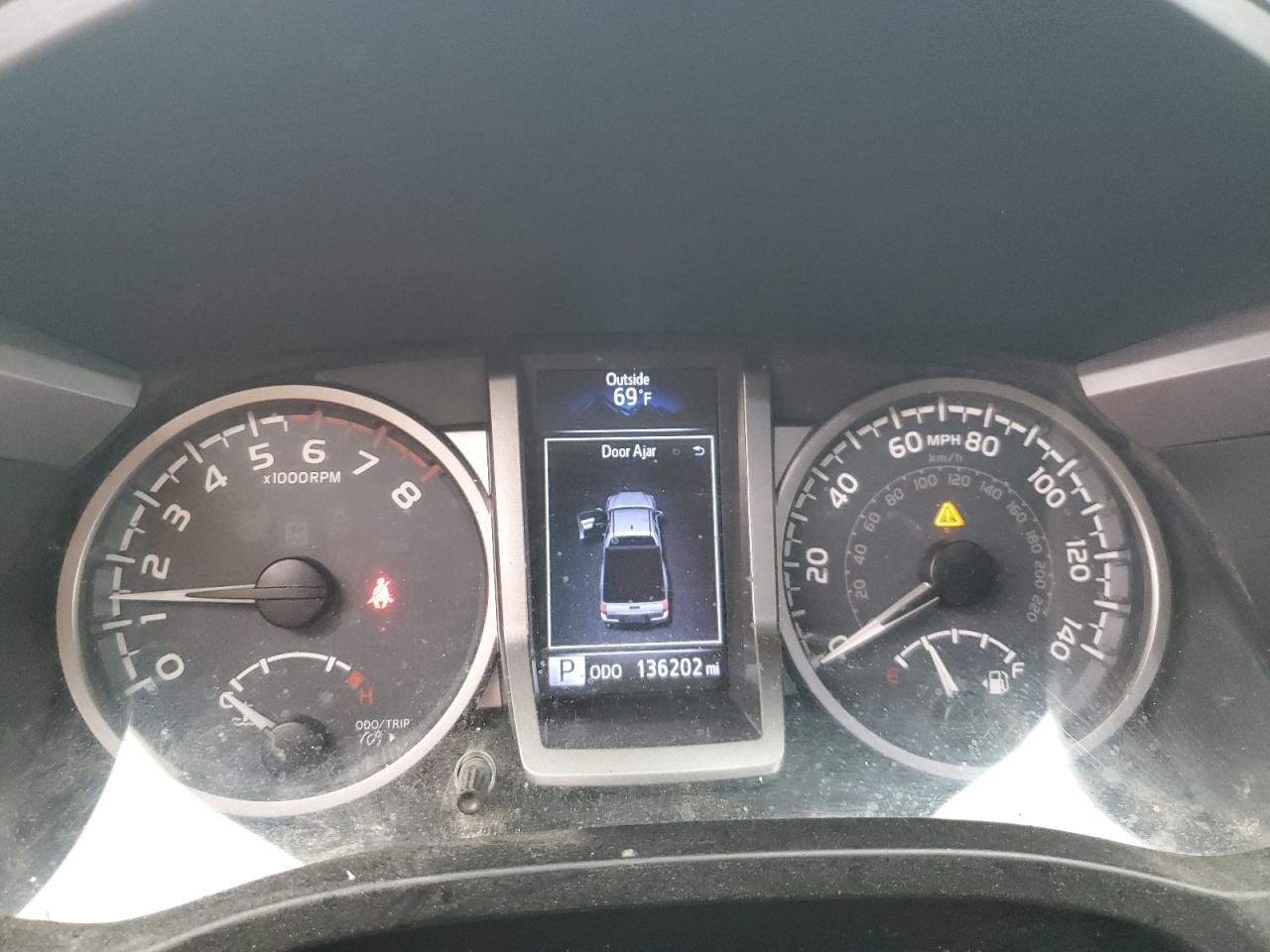 2016 Toyota Tacoma - Image 9