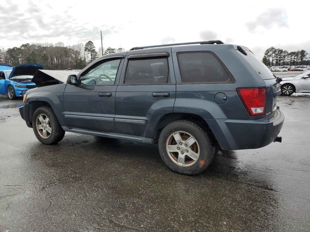2007 Jeep Grand Cherokee - Image 2