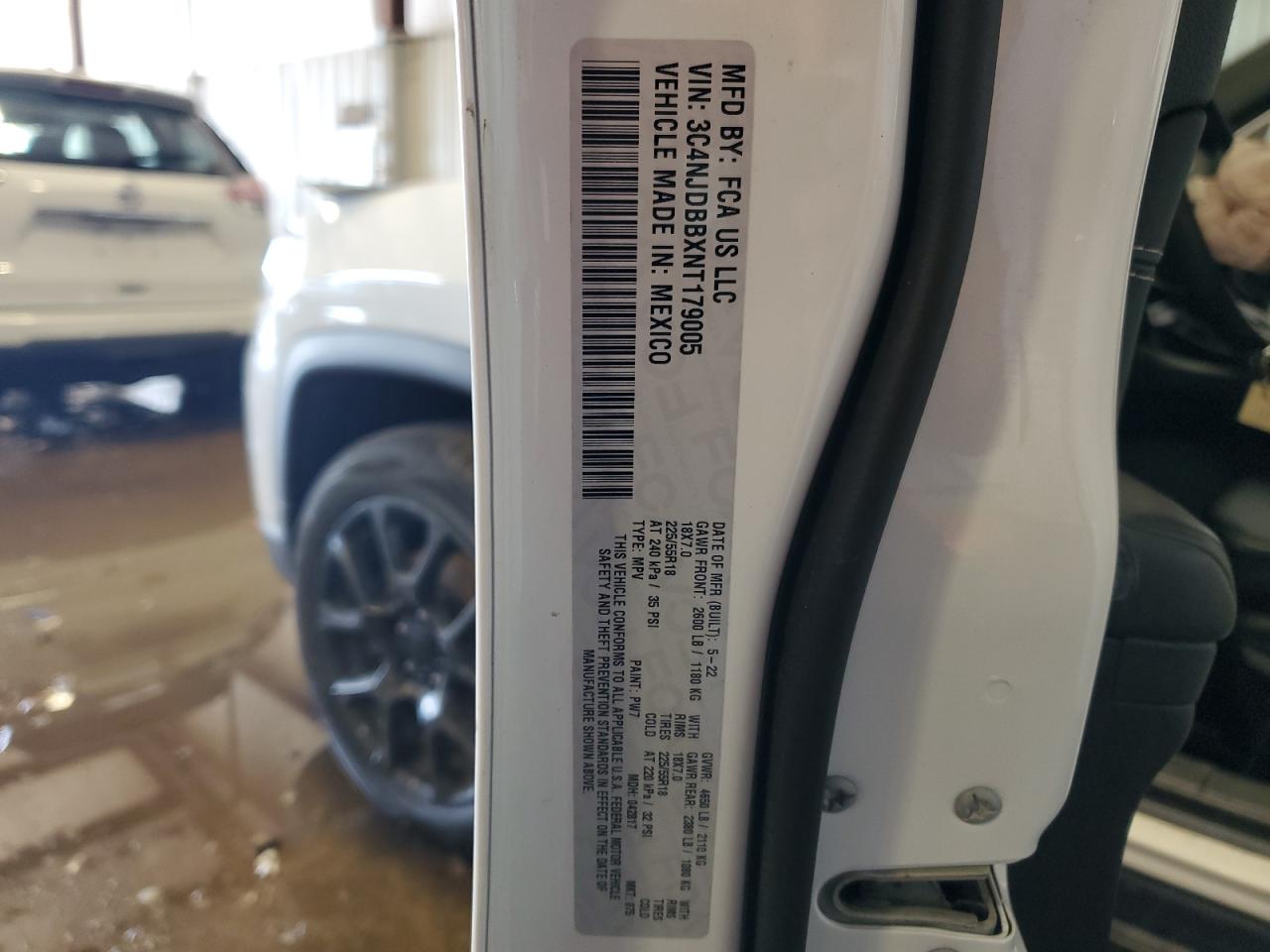 2022 Jeep Compass - Image 13