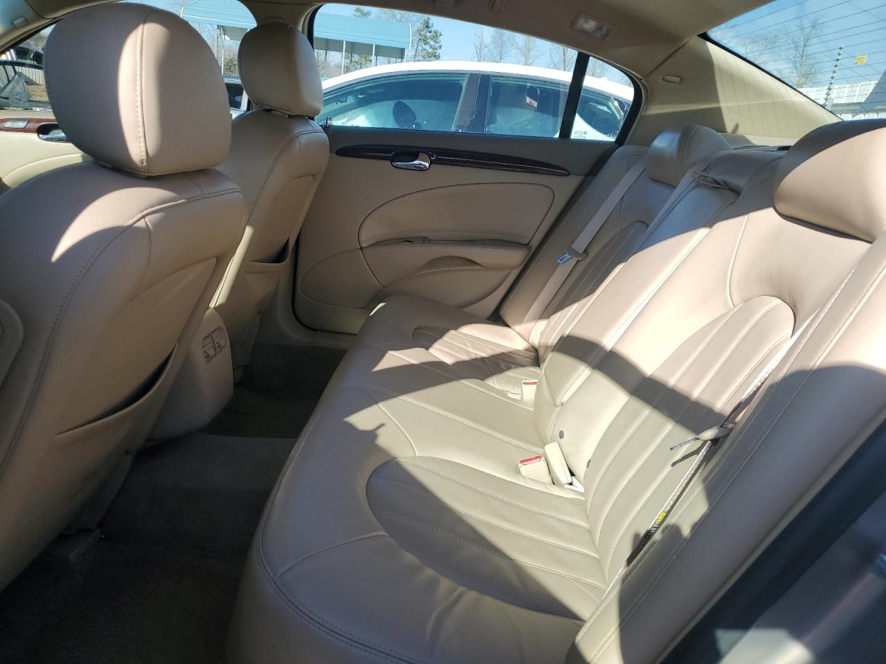 2006 Buick Lucerne - Image 10