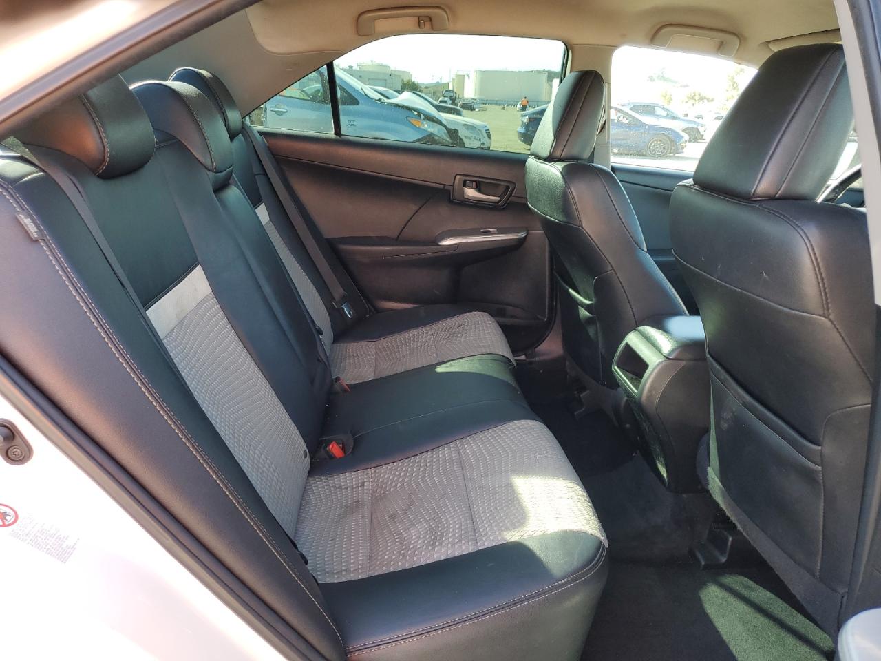 2013 Toyota Camry - Image 10
