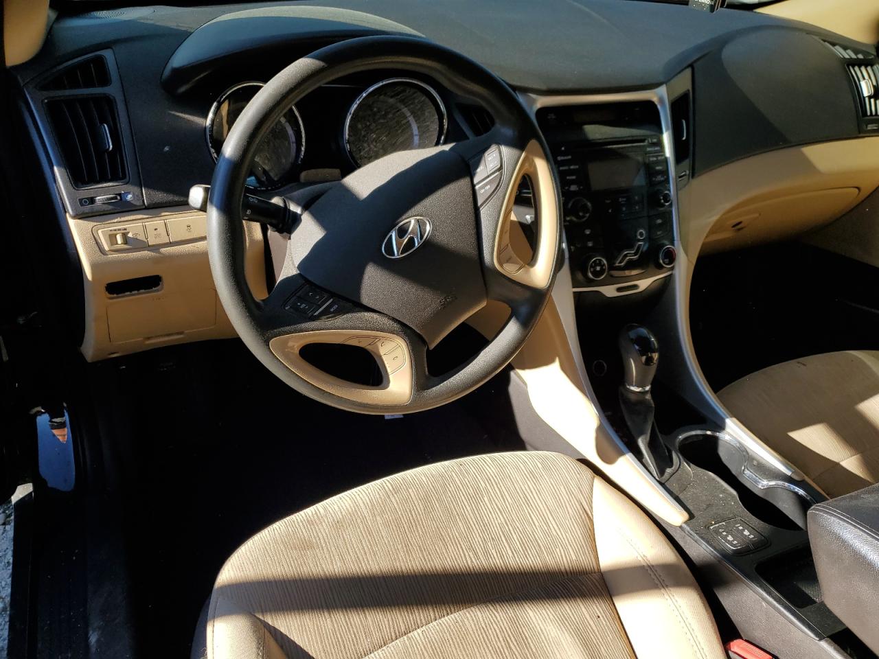 2013 Hyundai Sonata - Image 8