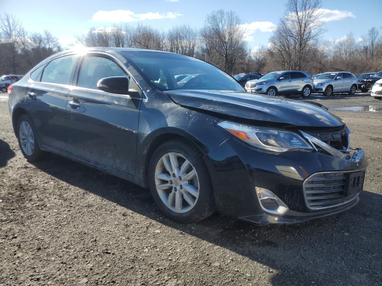 2013 Toyota Avalon - Image 4