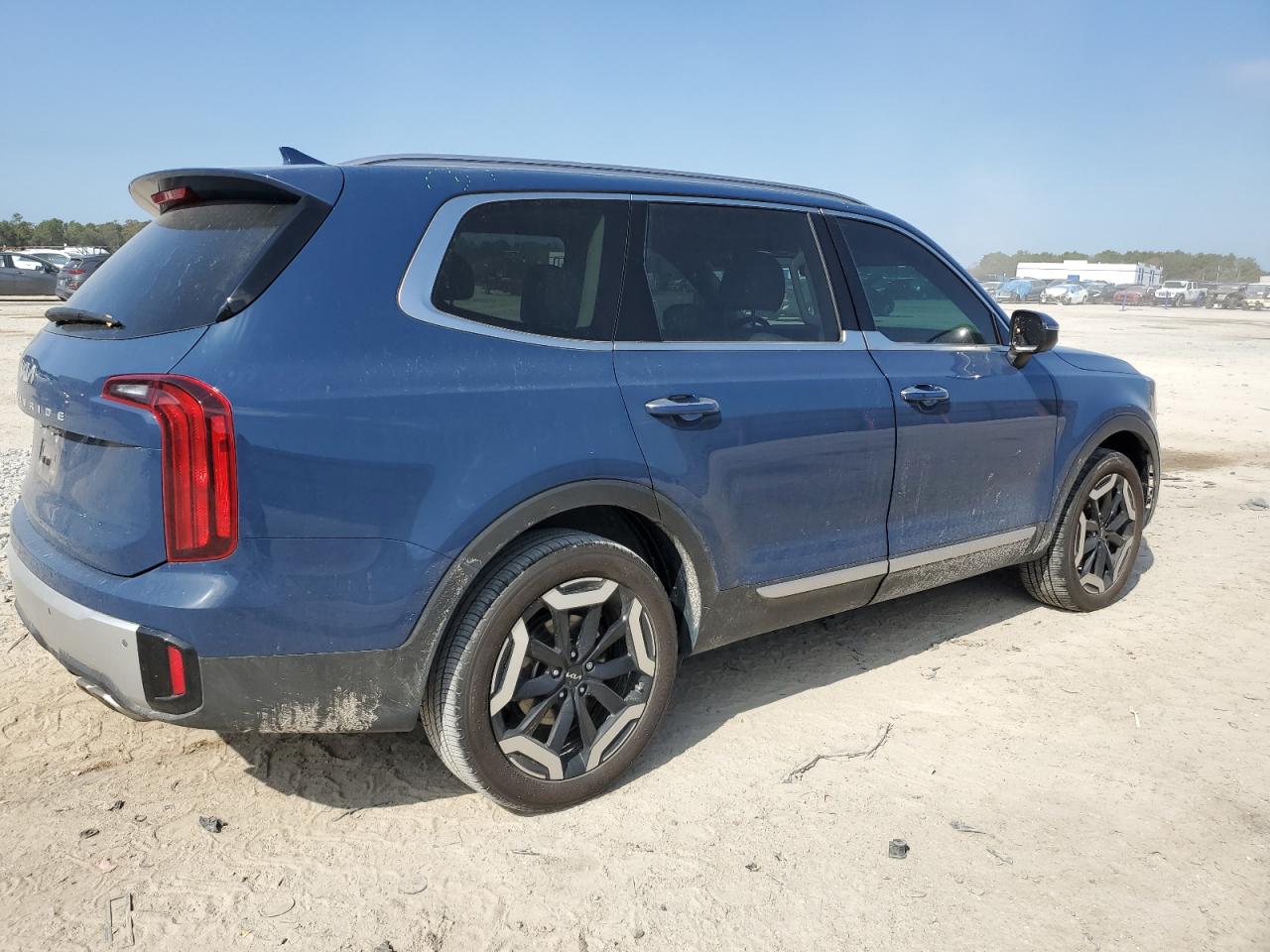 2024 Kia Telluride - Image 3