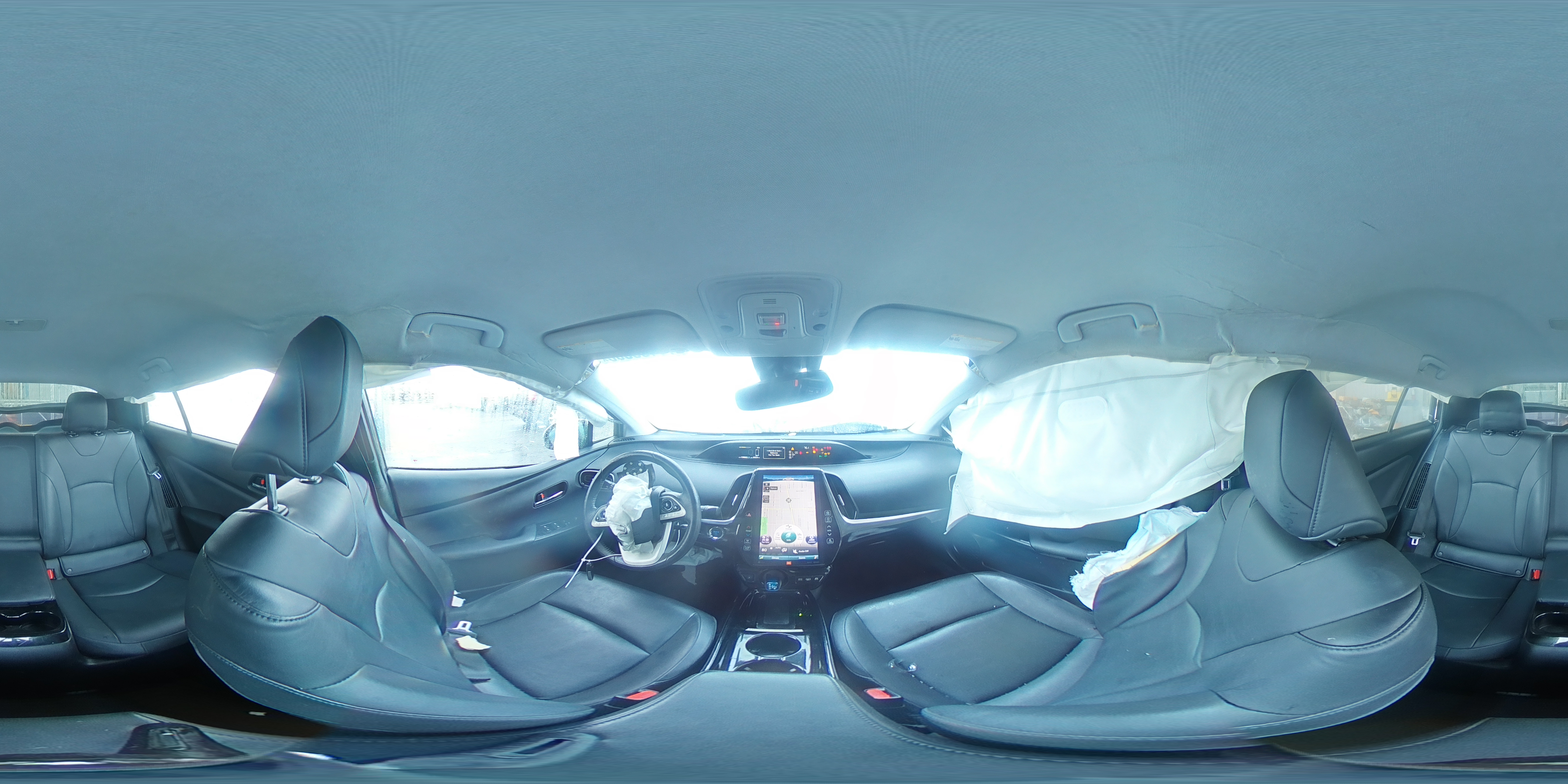 2017 Toyota Prius - Image 12