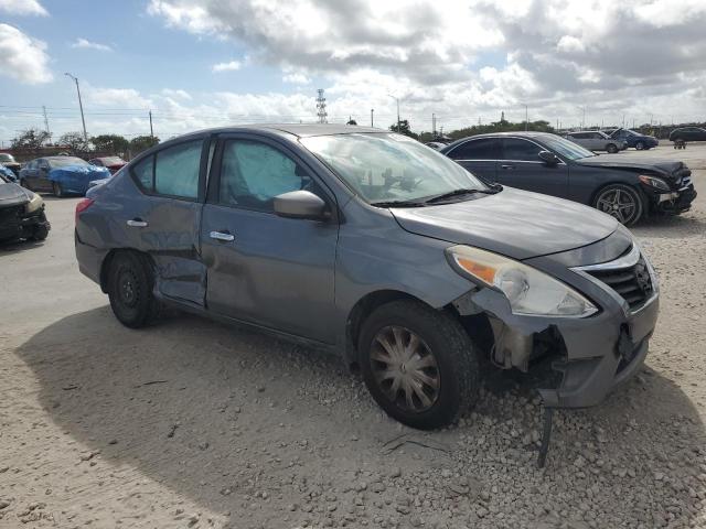  NISSAN VERSA 2016 Srebrny