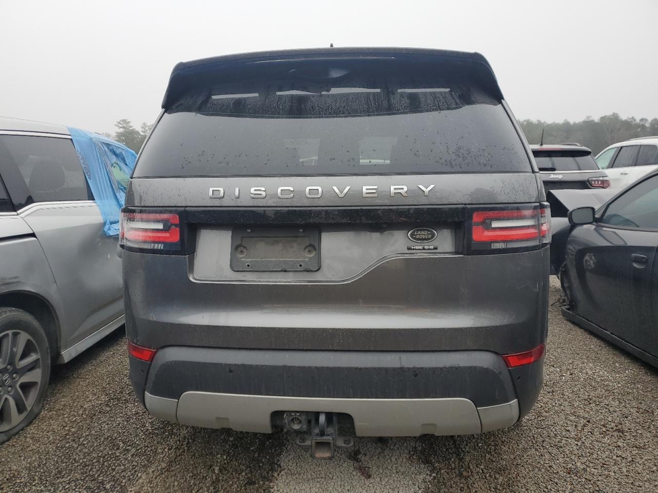 2017 Land Rover Discovery - Image 6