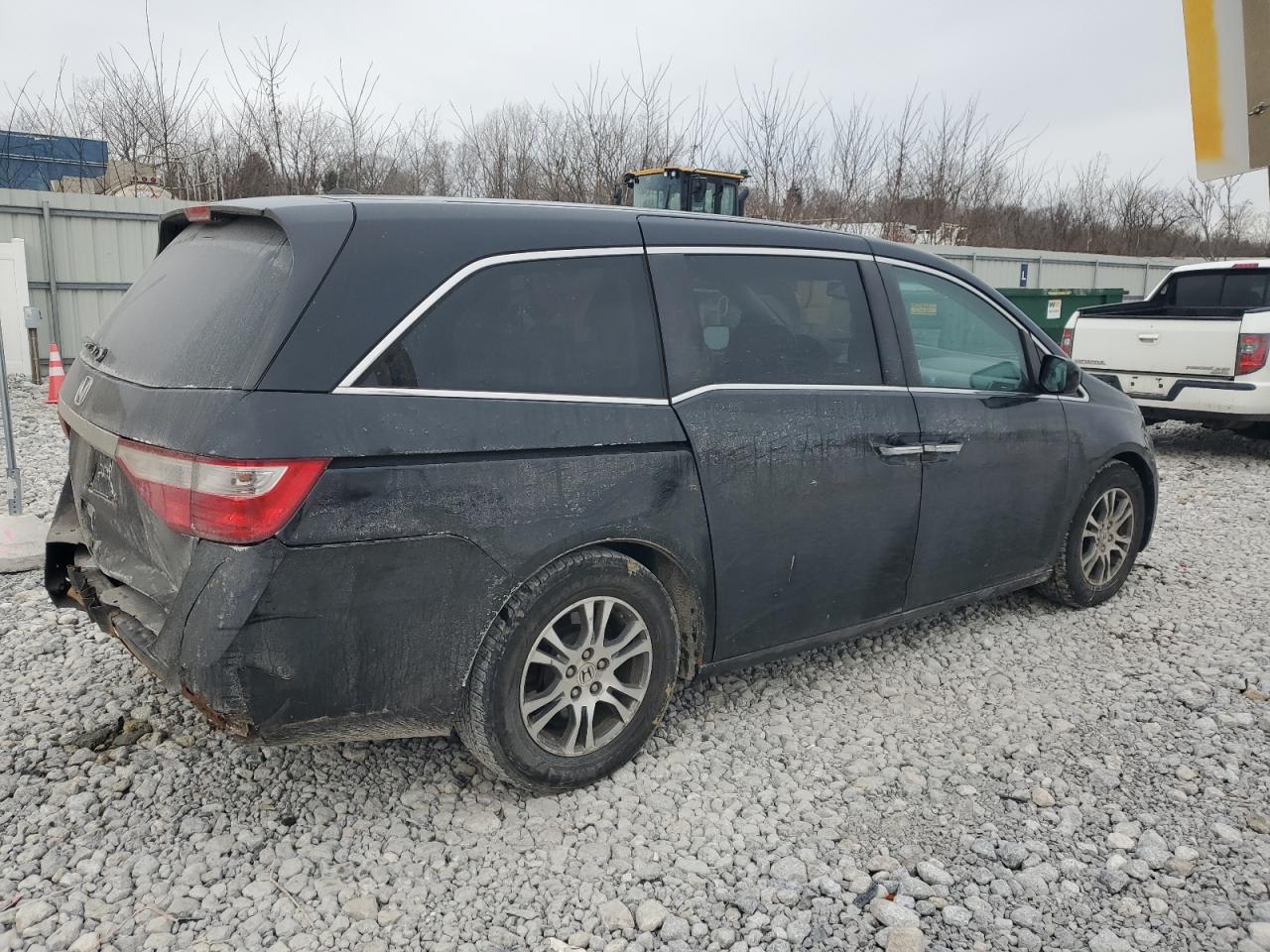 2011 Honda Odyssey - Image 3