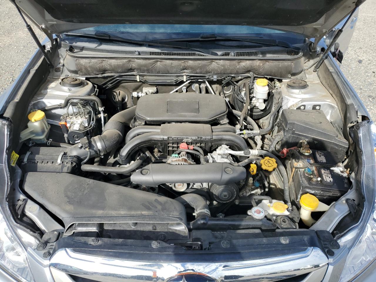 2012 Subaru Outback - Image 11