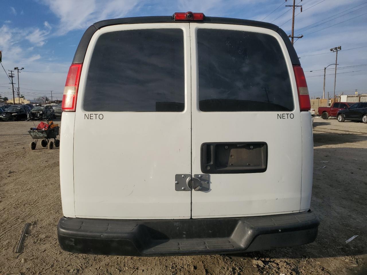 2008 Chevrolet Express - Image 6
