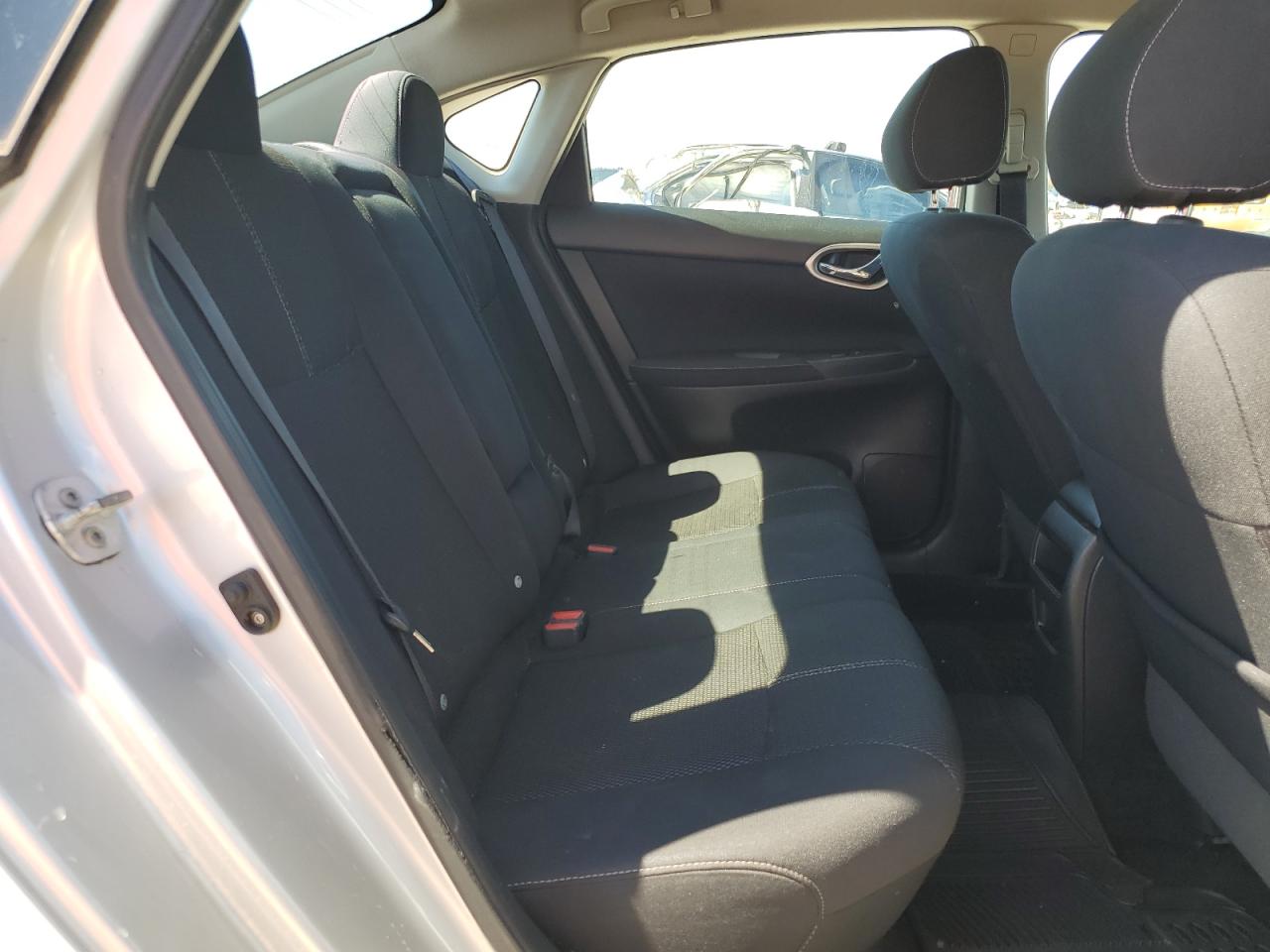 2014 Nissan Sentra - Image 10