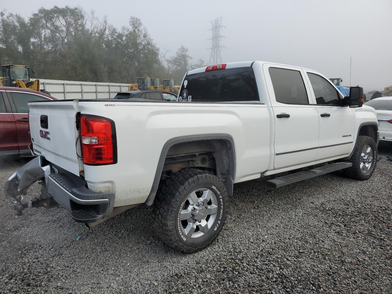 2016 GMC Sierra - Image 3