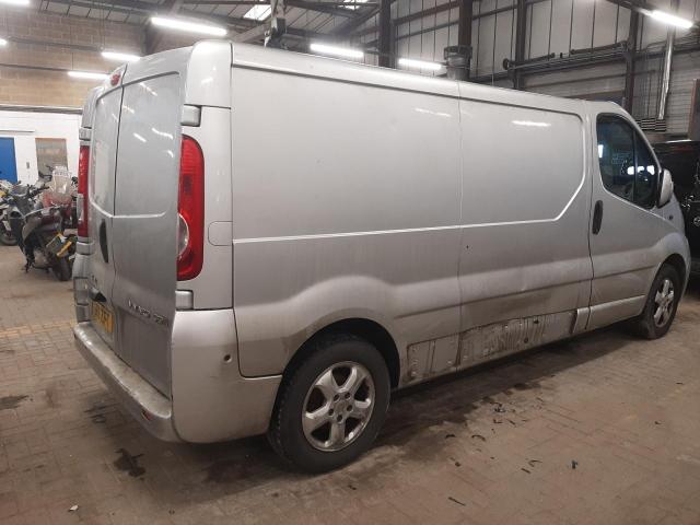 2011 VAUXHALL VIVARO 290