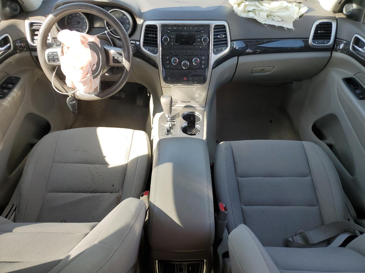 2011 Jeep Grand Cherokee - Image 8